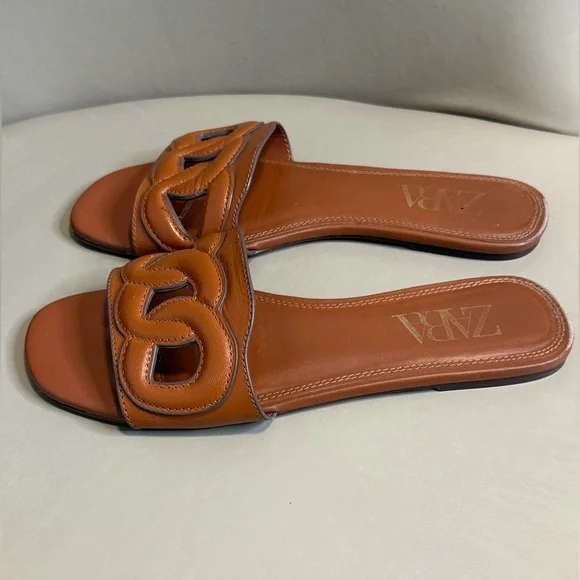 ZARA Raised Detail Brown Leather Slides. Size EU 37/US 6.5 - Picture 8 of 12